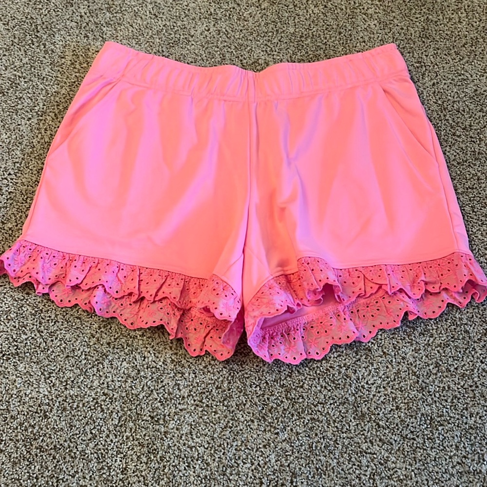 Lilly Pulitzer … Kylar ruffle knit shorts… Size medium ￼